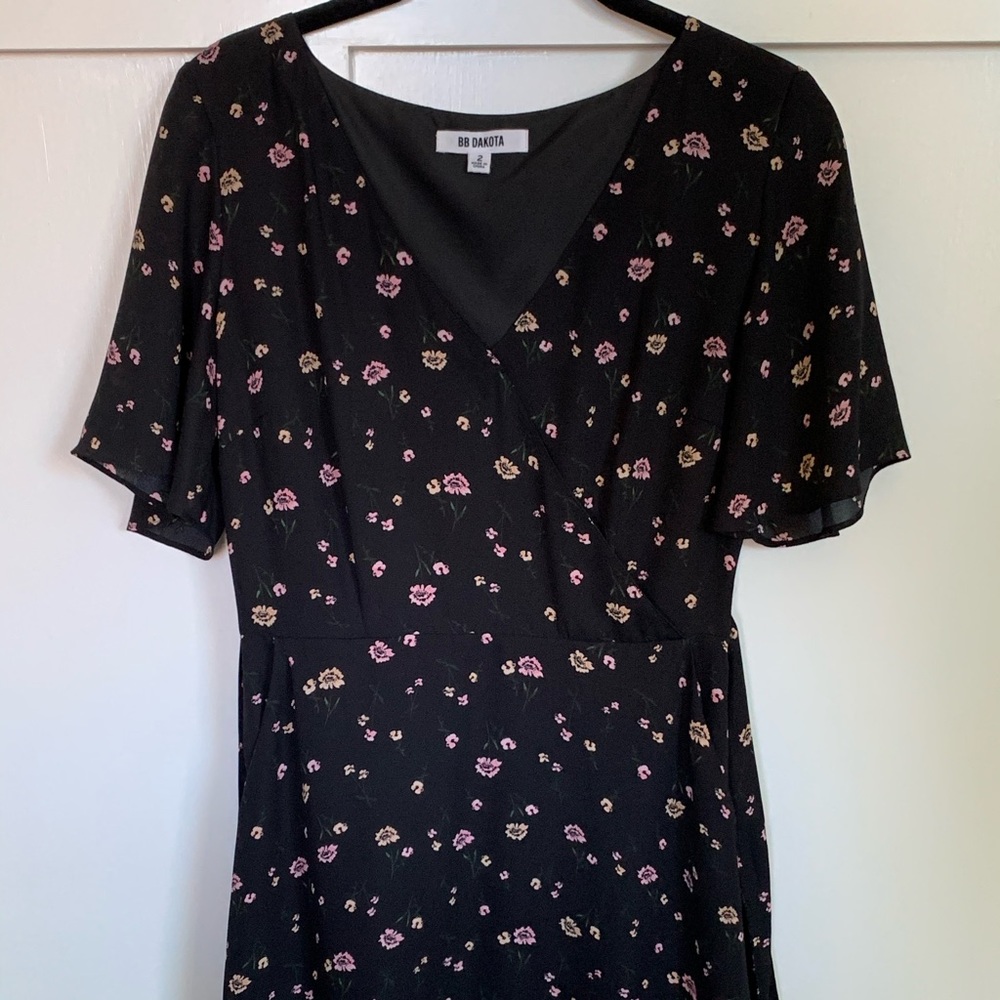 BB DAKOTA FLORAL DRESS